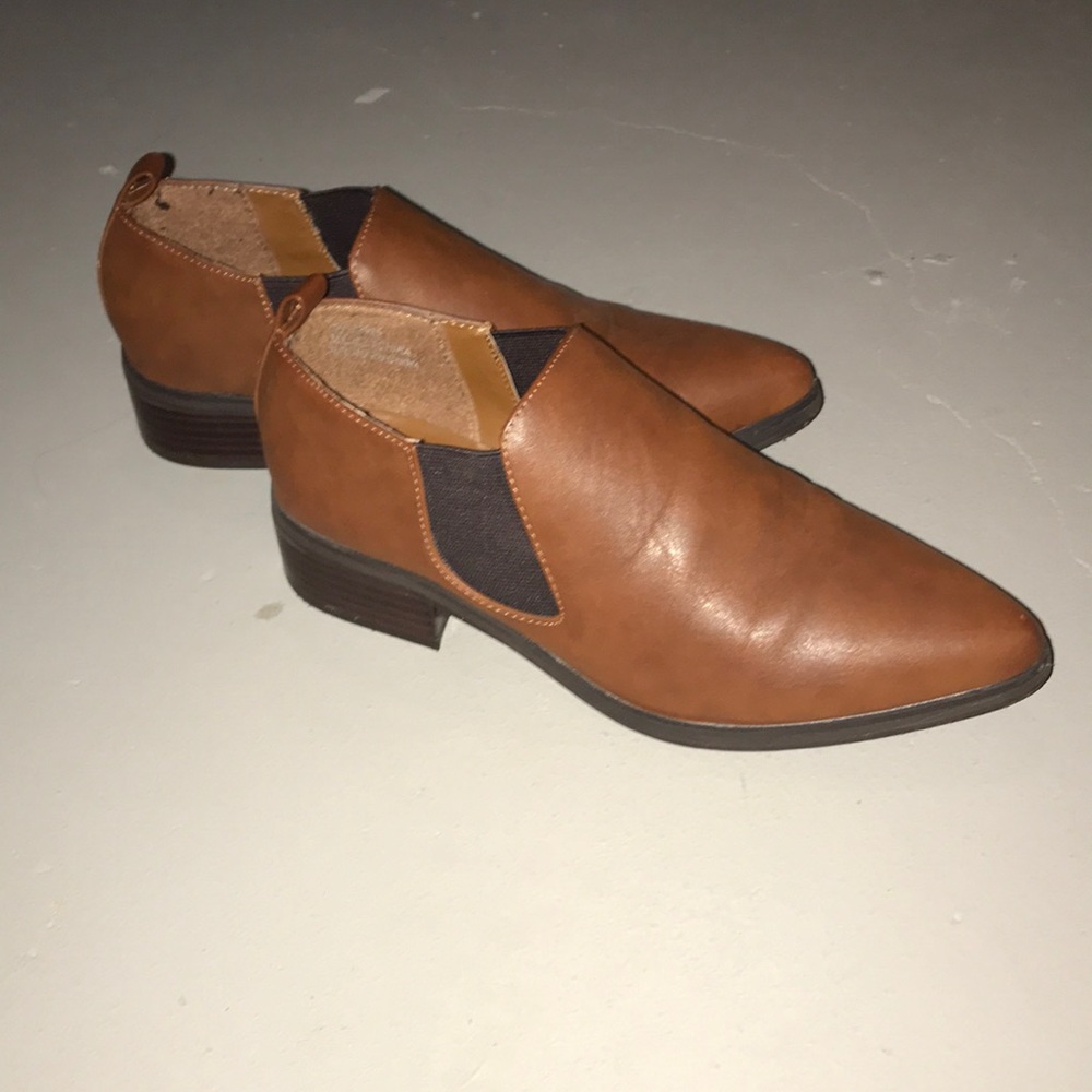 Forever 21 Brown Pointed Shoes